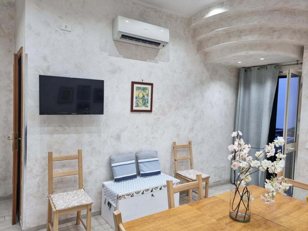 Casa Vacanza Sweet Home Giardini Naxos Exterior photo