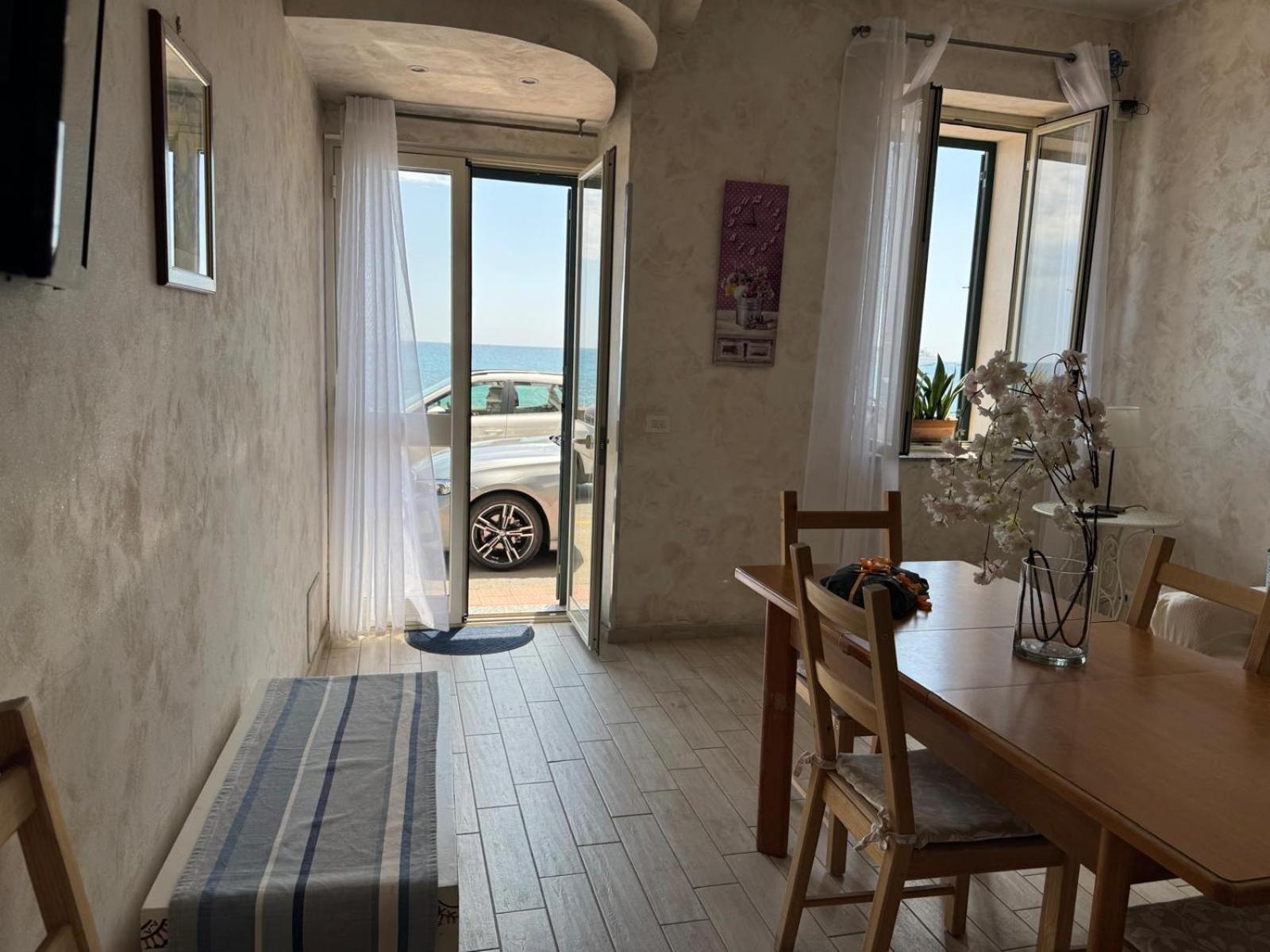 Casa Vacanza Sweet Home Giardini Naxos Exterior photo