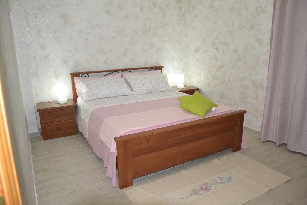 Casa Vacanza Sweet Home Giardini Naxos Exterior photo
